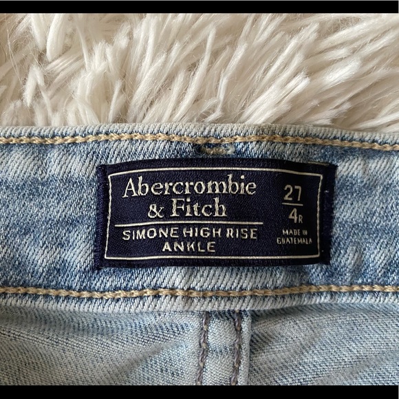 Abercrombie 'Simone' High Rise Ankle Jean - Picture 4 of 10